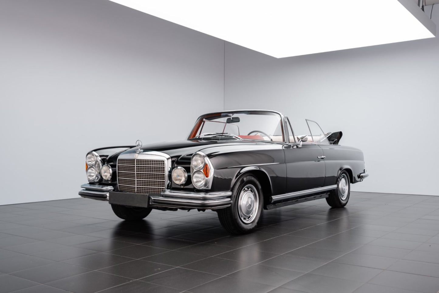 Mercedes-Benz 280 SE 3.5 Cabrio